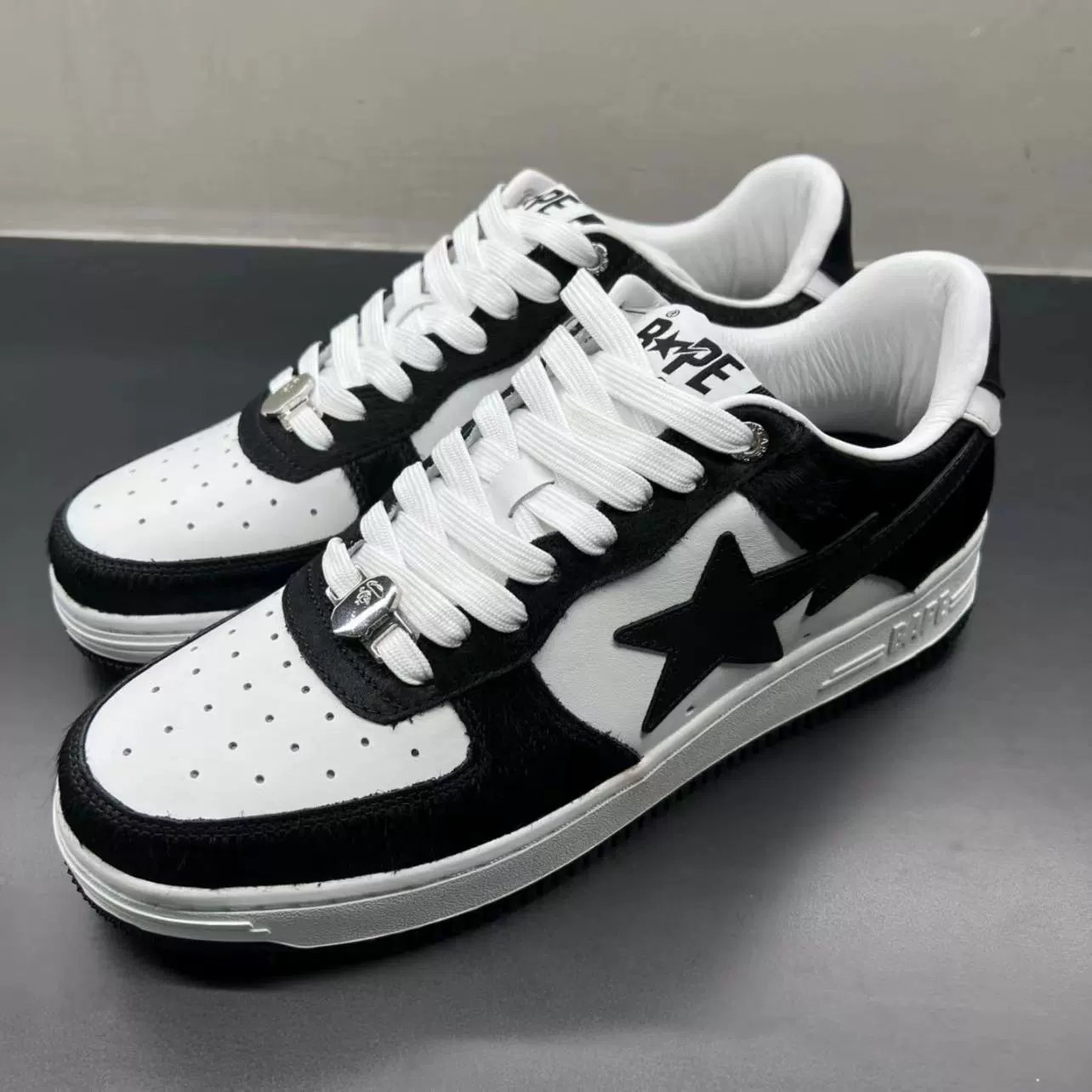BAPESTA SK8 DUNK черно-белые кожаные уличные модные парные низкие повседневные спортивные туфли