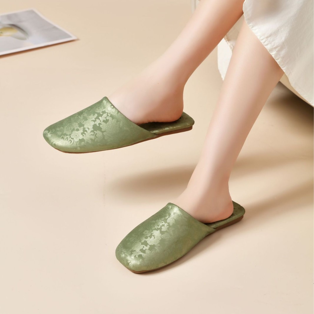 Haoting leather slippers wholesale, non-slip and waterproof with cowhide sole, for men's indoor home use, Japanese-style, silent, for couples, handmade for women