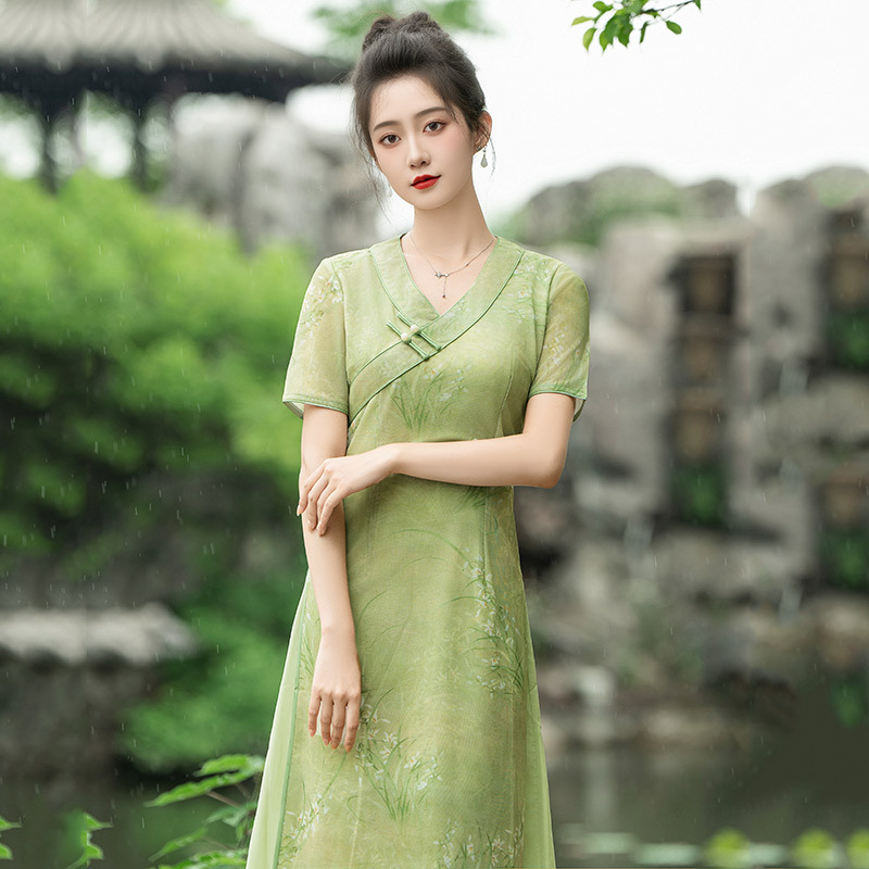 低領顯瘦奧黛改良旗袍2024新款夏季年輕款女平時可穿新中式連衣裙