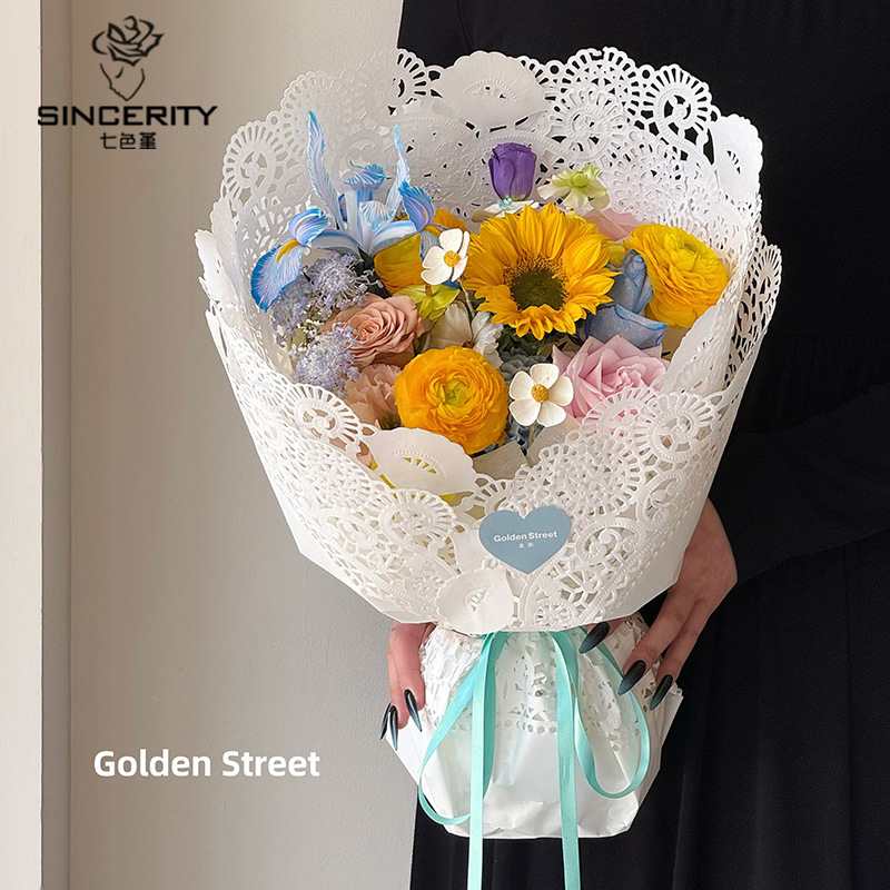 Qisejangwang Red Sea Salt Queso Ramo redondo cuadrado Papel de envolver Papel de encaje tridimensional Envoltura de encaje hueco Flor