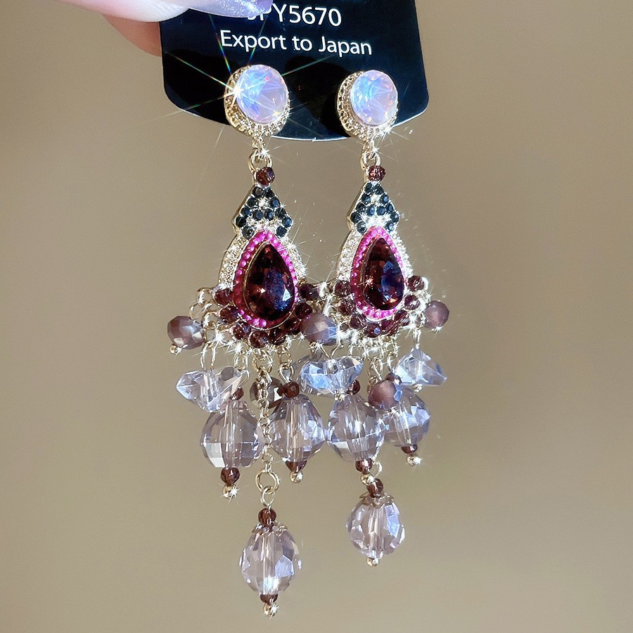 Aguja de plata con diamantes de cristal pendientes de bordilla estilo nacional pendientes de temperamento pequeño ligero lujo de alta calidad industria pesada exageración pendientes