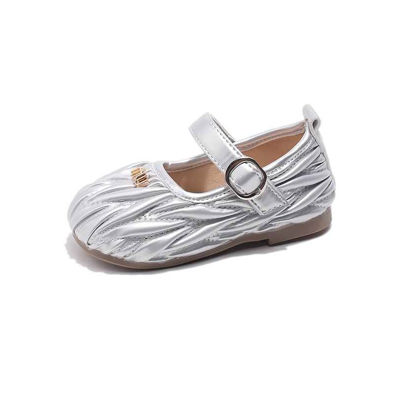 Zapatos de cuero para niñas 2025 primavera y otoño nuevos zapatos para niños pequeños zapatos de princesa fragantes para niñas zapatos de frijoles de suela blanda para bebés image 6