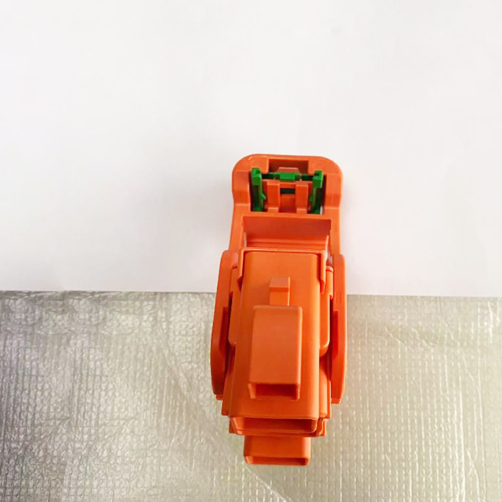 37586E6000 is suitable for Hyundai Sonata 16-19 Kia Optima hybrid safety plug