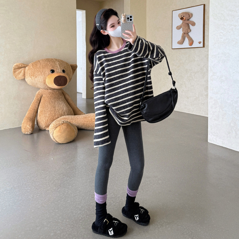 实拍现货2025孕妇条纹长袖磨毛撞色宽松慵懒遮肚套头T恤上衣|undefined