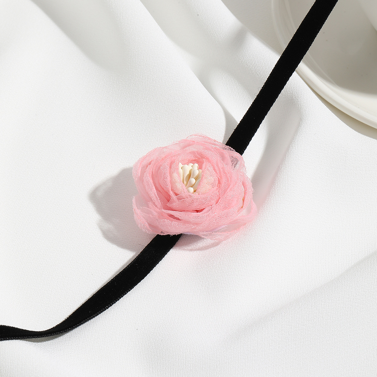 collana di fiori fantasma in vendita calda collana di rose in tessuto con fiori in pizzo collana di fiori_voghion.com