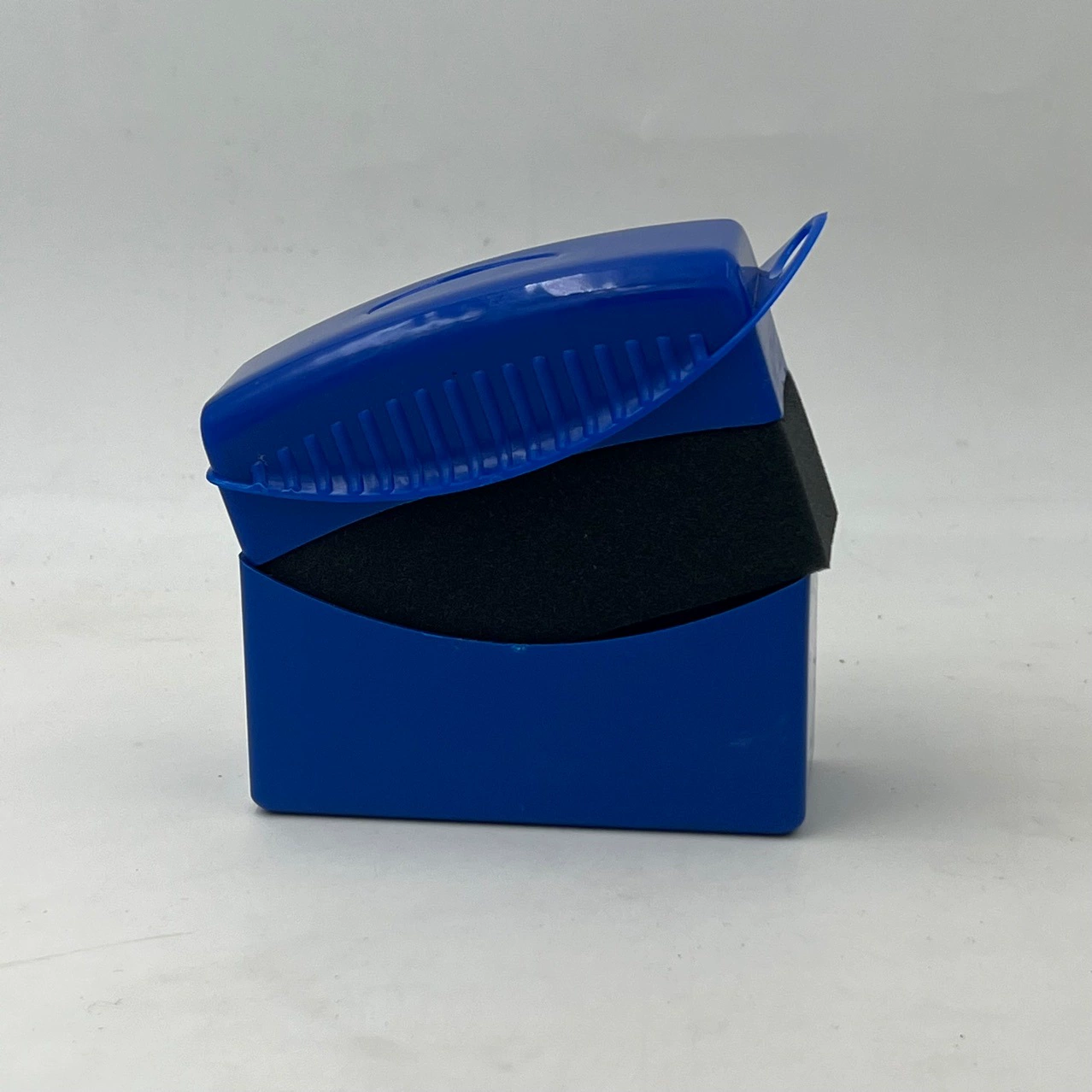 Щетка для автомобильных шин с крышкой, губчатая щетка для полировки, вощения и смазки, губчатая щетка для протирки и вощения внутренних углов.