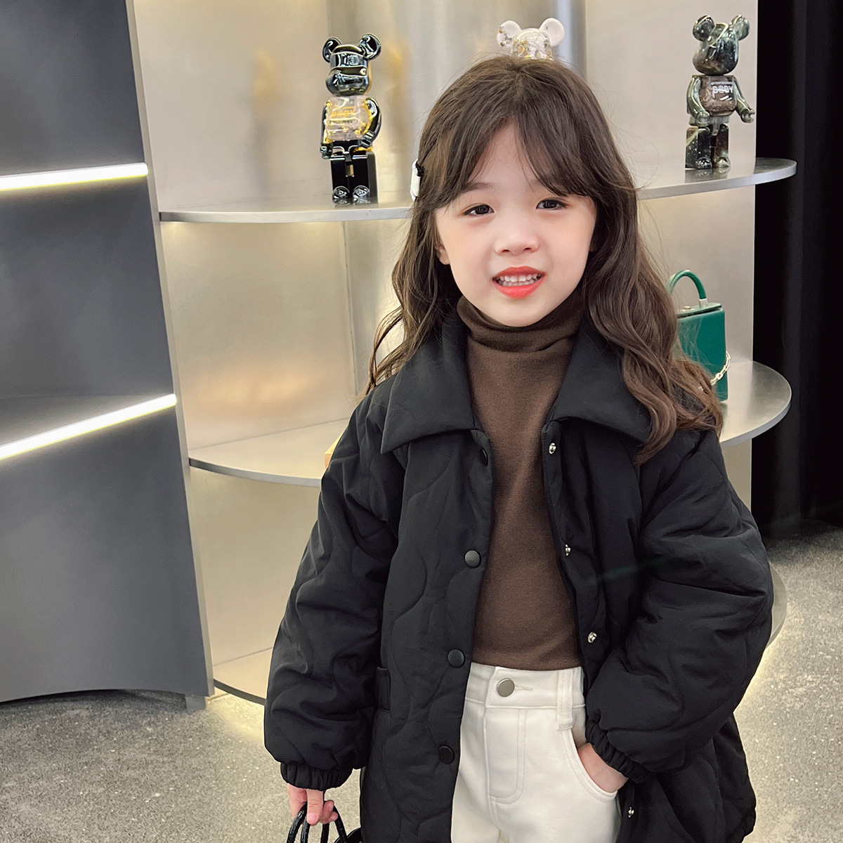 Suéteres infantiles al por mayor, prendas de punto para niñas, ropa infantil para otoño e invierno, camiseta de cuello alto de imitación de cachemira, cálida y bonita para niños pequeños.