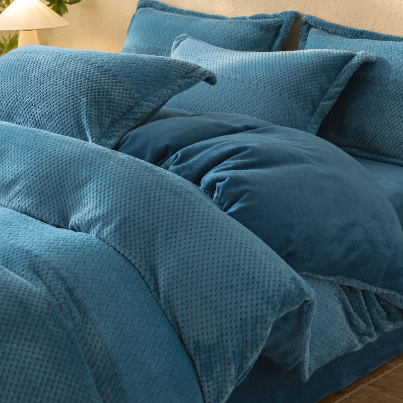 Invierno de doble cara engrosado cama de camisa de leche cuatro piezas de brida de coral rosa sábanas de camisa de cama esculpidas colcha de cama