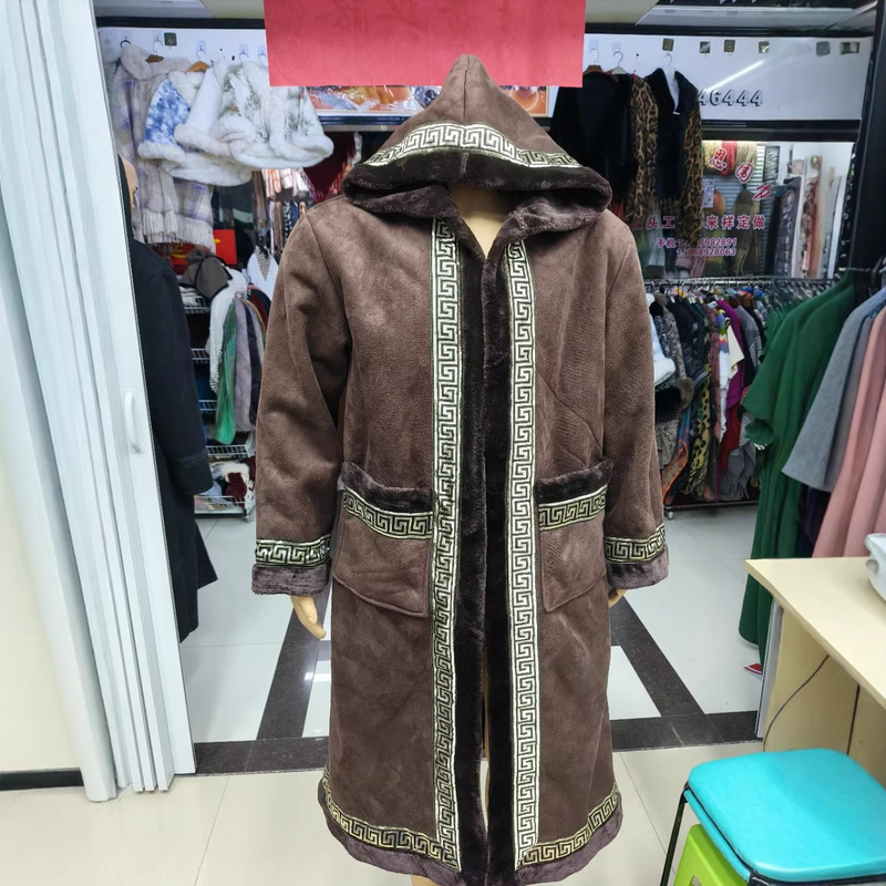 High-Quality Men's Suede Thickened Warm Hooded Cardigan with Pockets High-Quality Men's Suede Thickened Warm Hooded Cardigan with Pockets