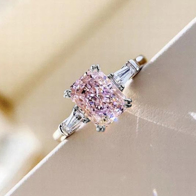Fashion Square Pink Zircon Copper Ring Romantic Bride Wedding Ring display picture 4