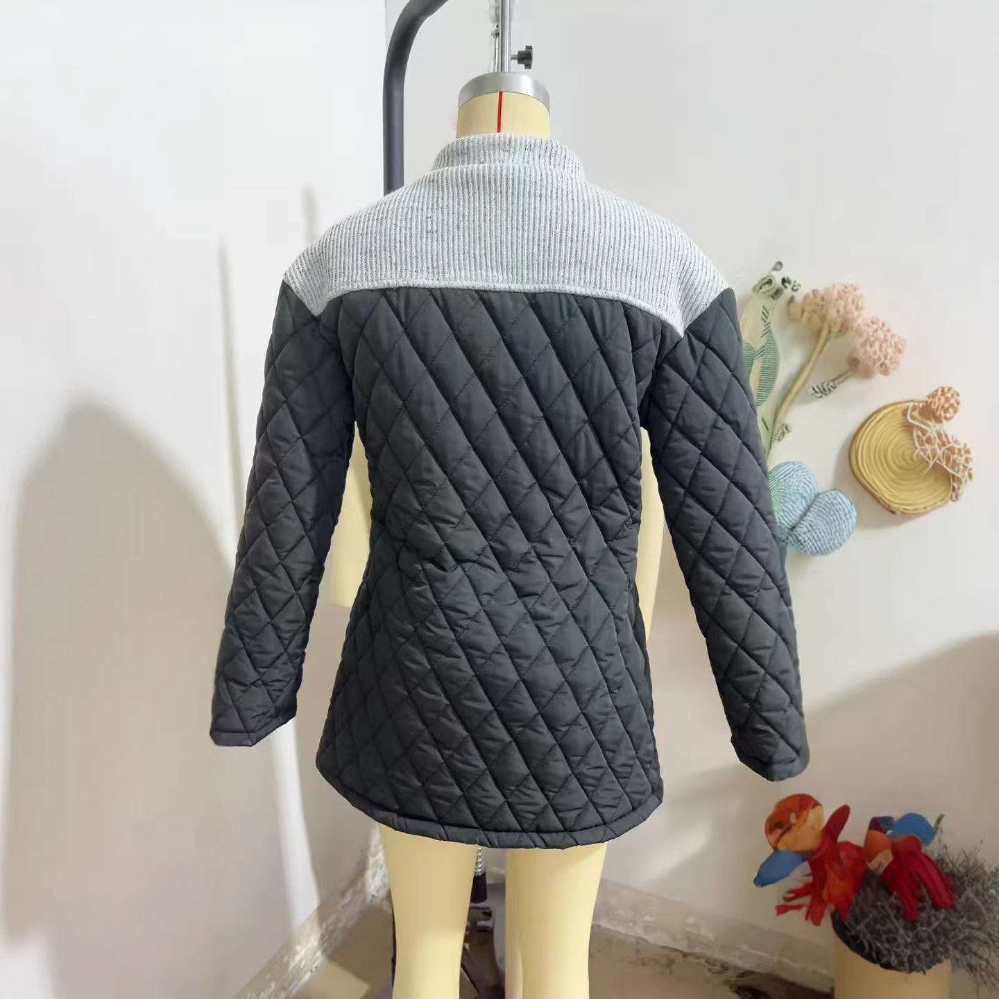 Women's Patchwork Cotton Jacket Long Sleeve Round Neck Diamond Pattern Loose Fit With Pockets Outerwear_voghion.com
