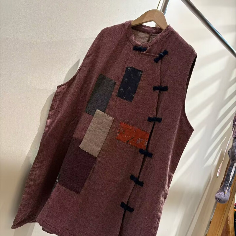2026 Autumn New Mid-Length Buttoned Patchwork Vest Casual Retro Artistic Versatile