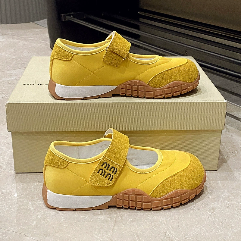 2025 новых нескользящих повседневных туфель Форрест Гамп на толстой подошве с круглым носком на шнуровке, увеличивающих рост и утягивающих ретро-моральные тренировочные туфли для женщин