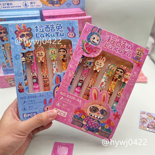 �����ý����NƬ���ԹP���b������labubu�W�t���ֵins����Ԫ��߅1