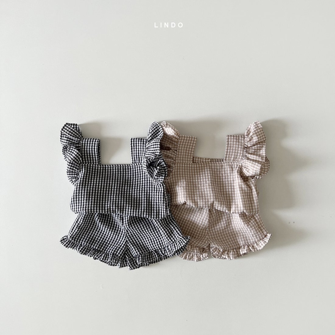 Traje de correa para la oreja de madera para niñas Ropa para niños de estilo coreano Traje a cuadros de niña delgada de verano Bebé Traje de dos piezas de verano