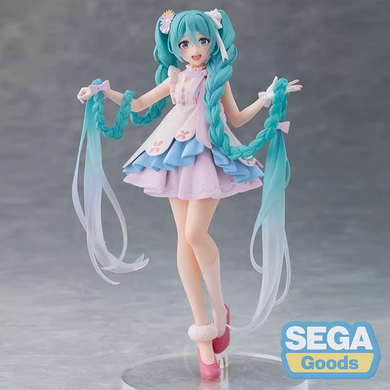 Фигурка (TAITO) Hatsune Miku 16th anniversary длинноволосая принцесса, предкрашеная ≈18 см