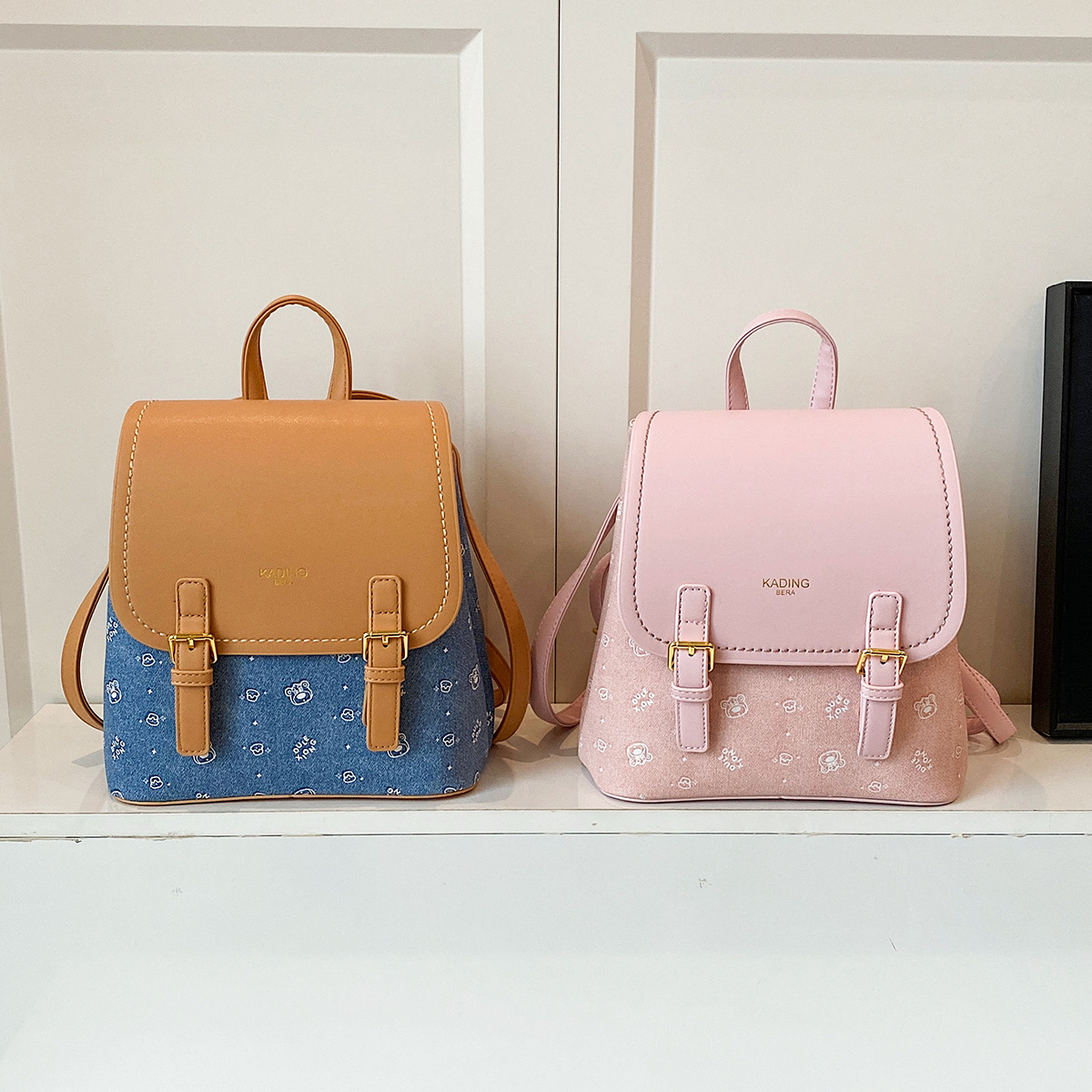 Bonita impresión de oso mochila de estudiantes universitarios, mochila de viaje de moda 2026 nueva bolsa de mujer de comercio exterior transfronterizo