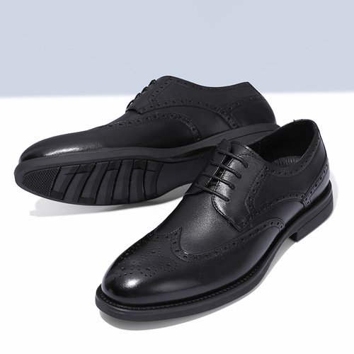 Bloch Embossed Leather Shoes for Men, British and Korean Style Business Formal Shoes, Breathable Casual Shoes, Wedding Shoes for Grooms