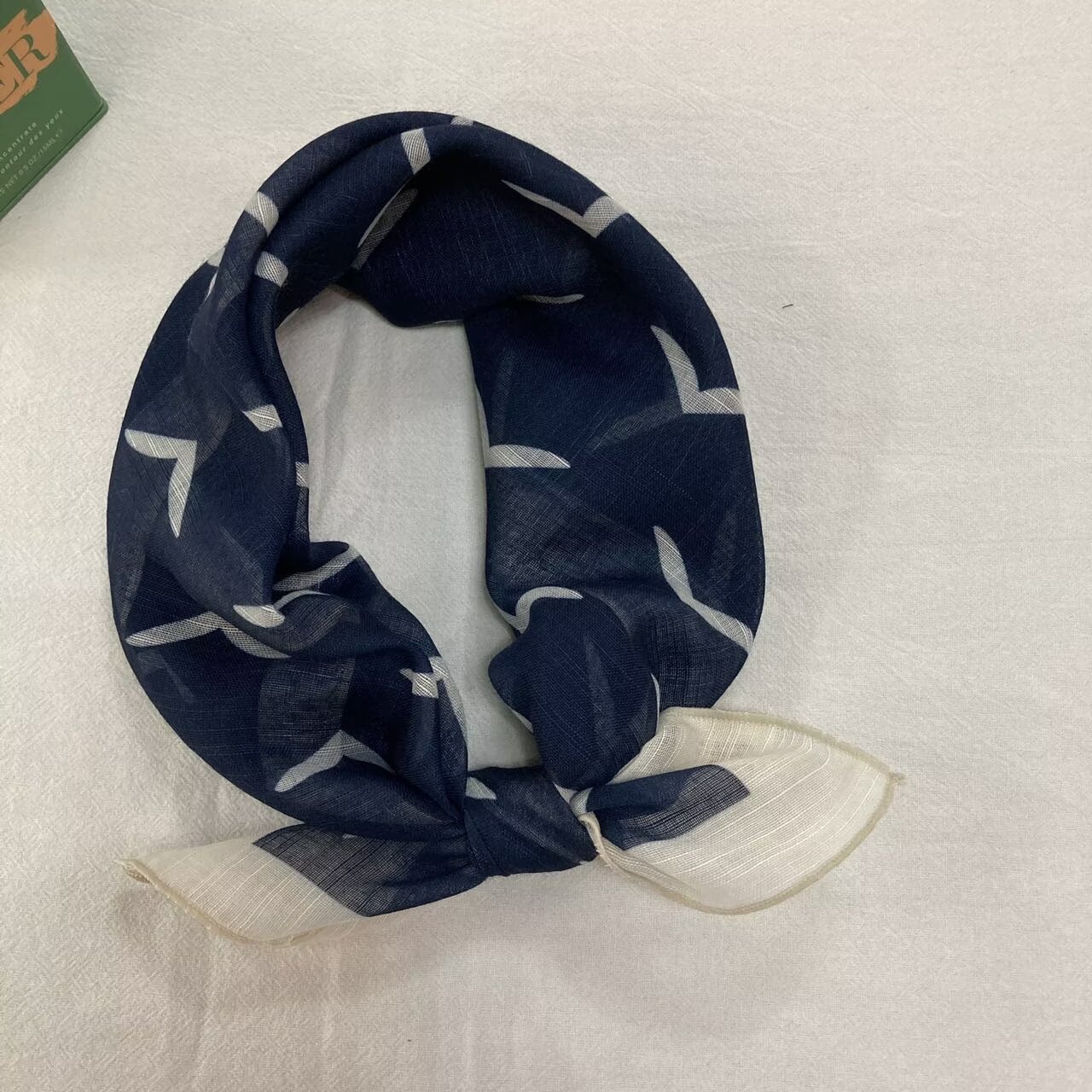 34 진한 파란색 화살표