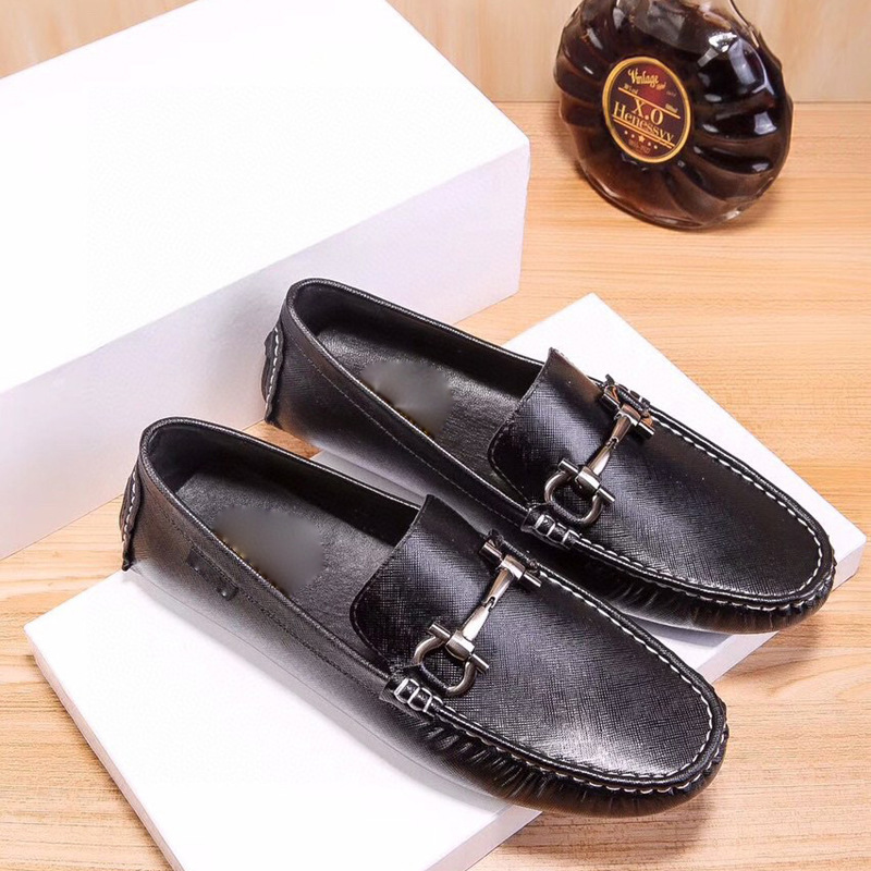 Zapatos Bean para hombres 2024 Europa de pie zapatos de cuero de alta gama zapatos de conducción coreanos zapatos casuales para hombres transpirables