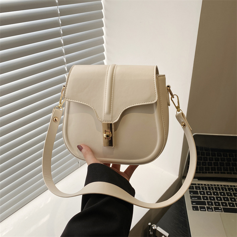 Una sensación extranjera de moda moda moda bolsa de silla para mujeres nuevo estilo 2025 textura mochila casual coreana simple bolso de hombro