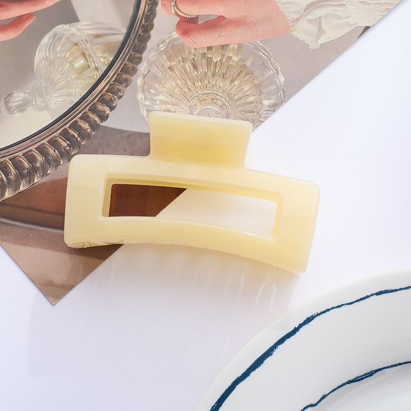 Agarre de pelo helado transfronterizo color de caramelo Cabeza trasera simple clip de pelo grande clip de tiburón de baño updo accesorios para el cabello al por mayor