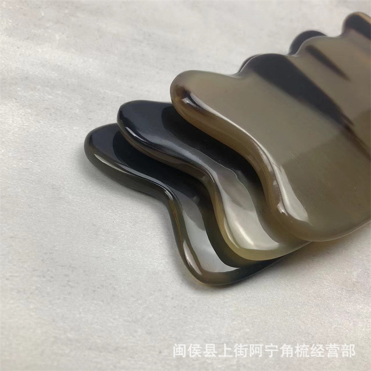 Horn Gua Sha Board Buffalo Horn Scraping Massage Tool Wavy Plate for Body Back Face Meridian Care 9.5cm specifications
