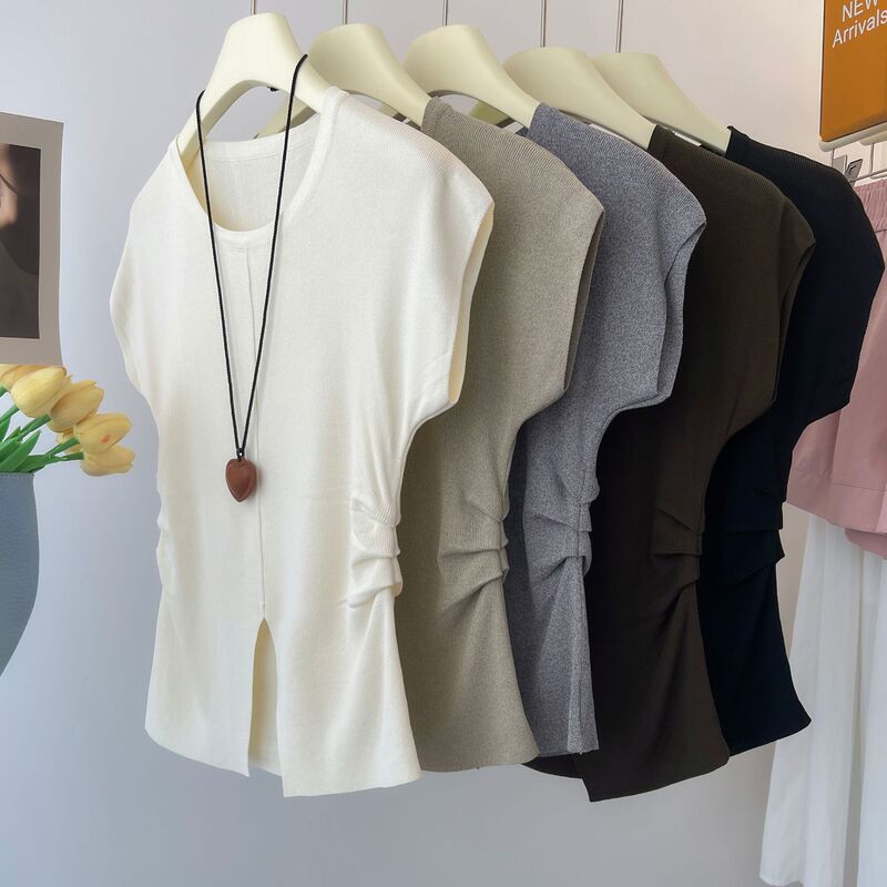 Liang Yixuan South Korea Ice Silk Knitted Sweater 2024 New Black Simple Split Design Sense Short Sleeve Pleated Top for Women