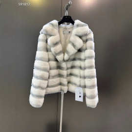 2025秋冬新款 优雅气质 轻盈保暖 高级时尚濑兔毛翻领皮草外套