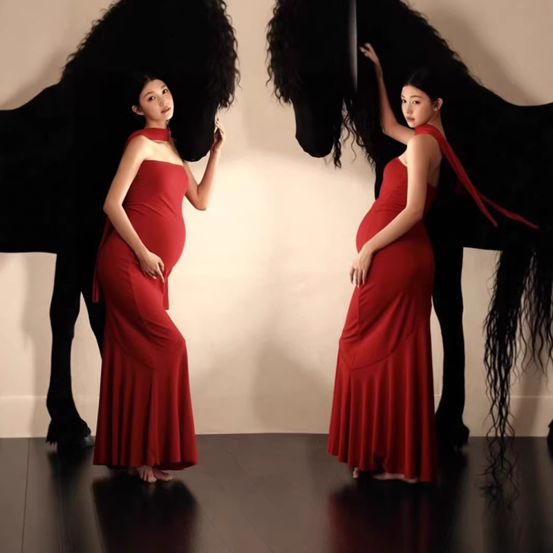 Photo Studio's New Maternity-Themed Chinese-Style Red Tube Top Dress for Pregnant Moms, Art Photo Shoot Photography Clothing Photo Studio's New Maternity-Themed Chinese-Style Red Tube Top Dress for Pregnant Moms, Art Photo Shoot Photography Clothing
