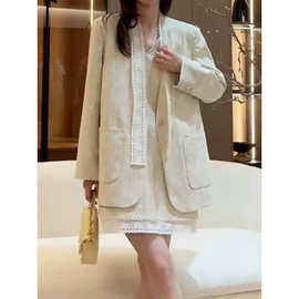 2025超火开春穿搭一整套韩系职业老钱风杏色西装背心裙两件套装女