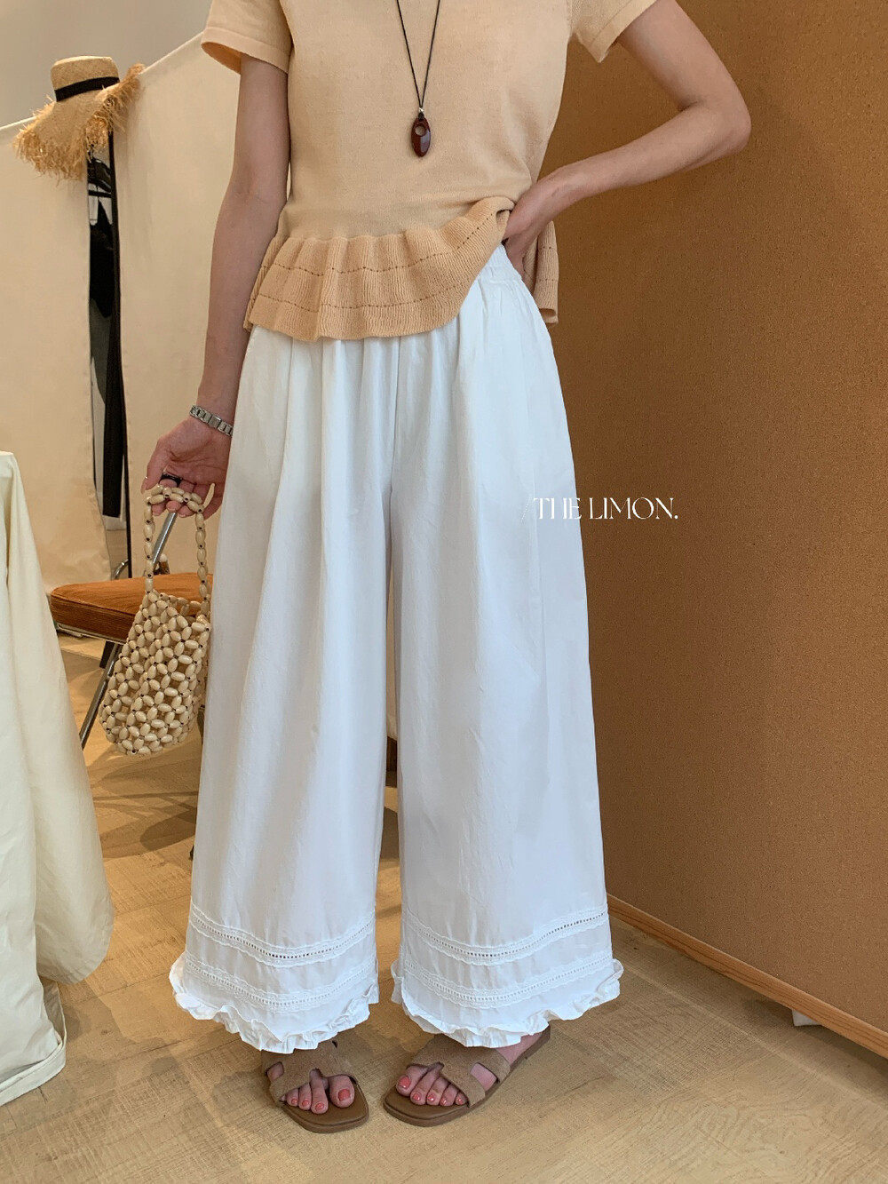 Quần culottes nữ ống rộng cạp cao chun, thiết kế viền ren bèo nhún, dáng suông 9 phân, phù hợp mùa xuân hè — màu đen, Xanh đen, Xanh da trờicolor, màu trắng chi tiết 8