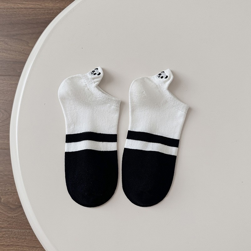 Calcetines de moda de tacón bajo de corte bajo de las mujeres bordadas Corea del Sur lindo dibujos animados japoneses estilo coreano primavera y verano calcetines delgados