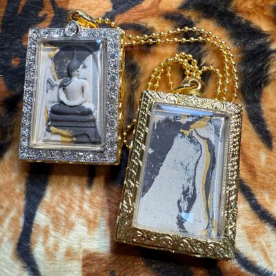 泰国佛系牌 2535年·龙婆卡贤·阿拉航奶油崇迪佛  原庙真品泰牌