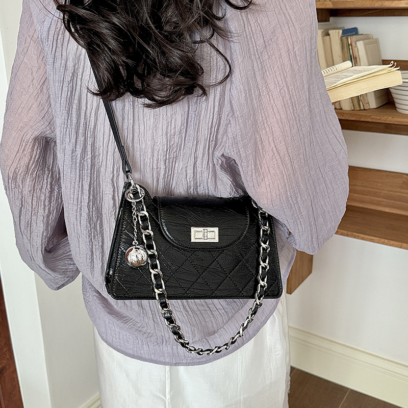 Bolso de brazo de cadena de diamante para mujeres 2026 nuevo estilo de verano exquisito sensación diaria de viaje de hombro bolso de hombro image 7