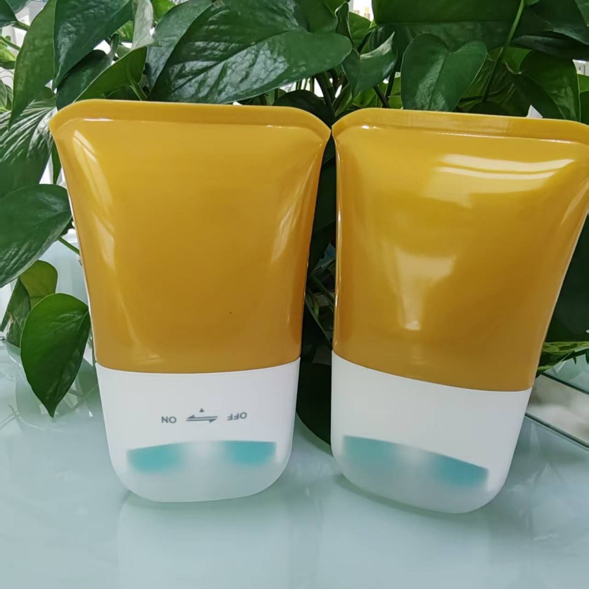 现货60g六肽胜美颈霜ah-8跨境外贸双滚轮分装瓶按摩软管包装定制