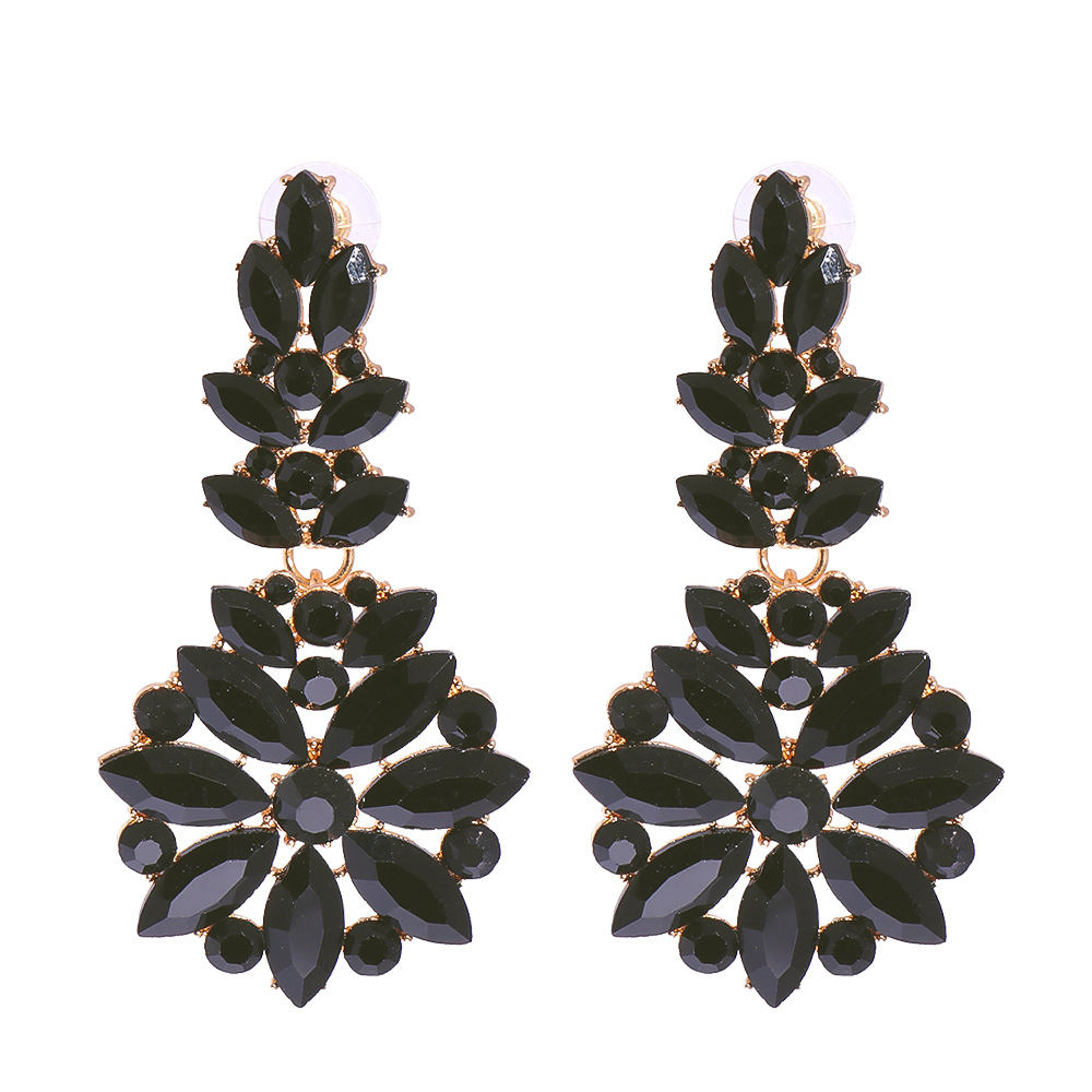 Nihaojewelry Jewelry Wholesale Fashion Geometric Inlaid Colorful Diamond Earrings display picture 12