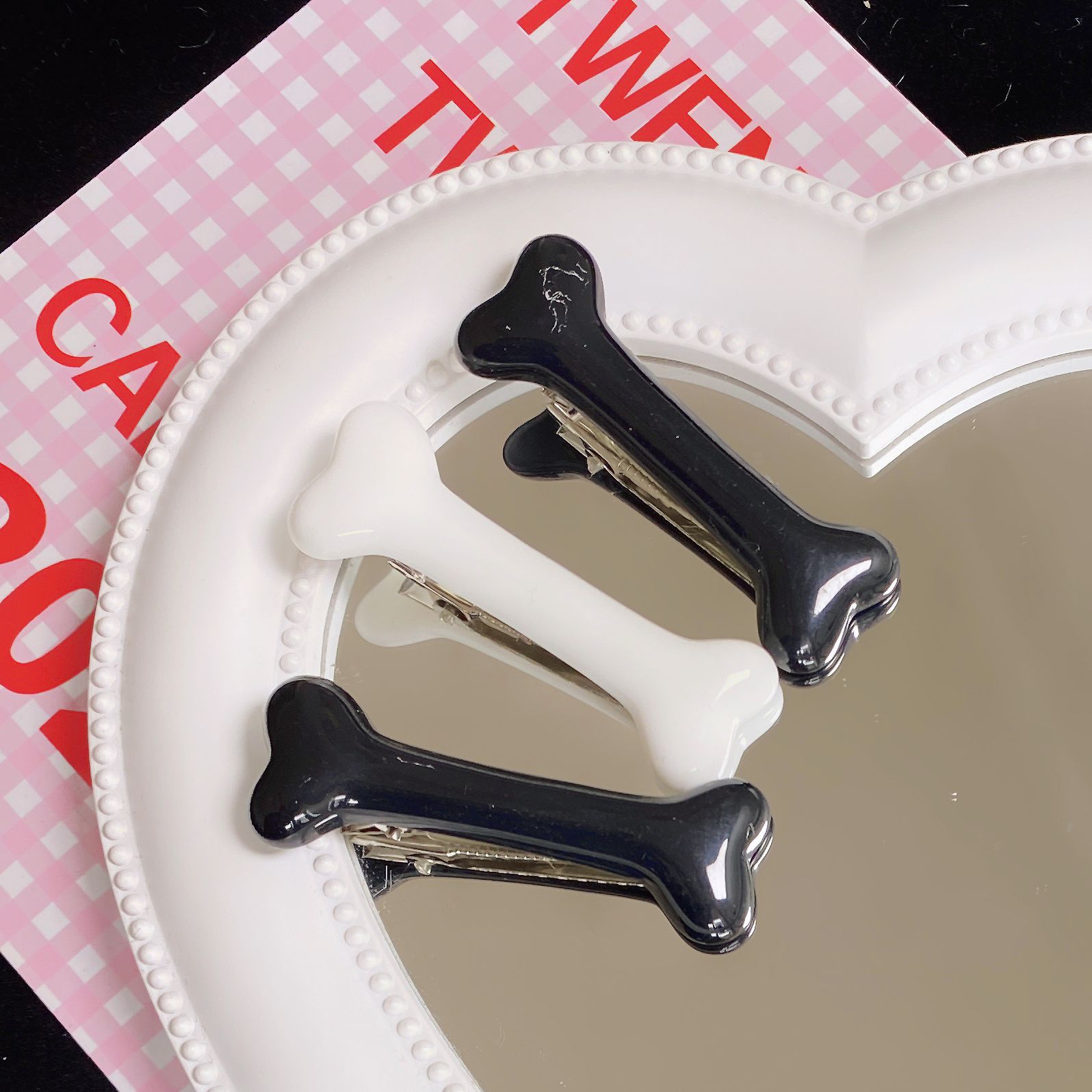 6C07B60108BA51BCEB76EDD507F64E