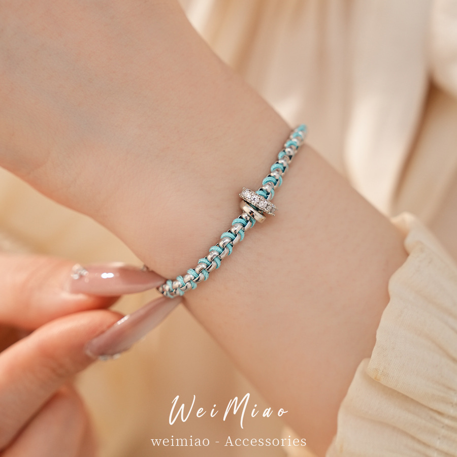 Pulseras redondas de piedra azul de silicio lujoso ligero nicho pulseras de alto nivel temperamento personalidad moda joyería al por mayor