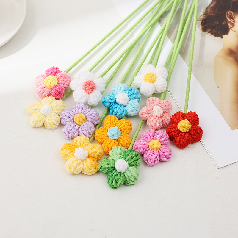 Simulation hand-woven wool flower single small puff home living room decoration cross-border hot selling finished wool flower