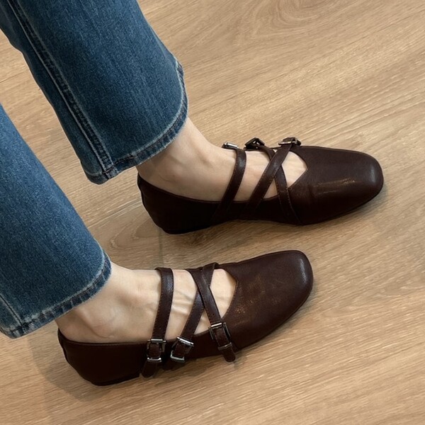 Retro ballet shoes square toe