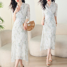 新中式復古碎花連衣裙女夏季新款v領氣質收腰顯瘦高級感