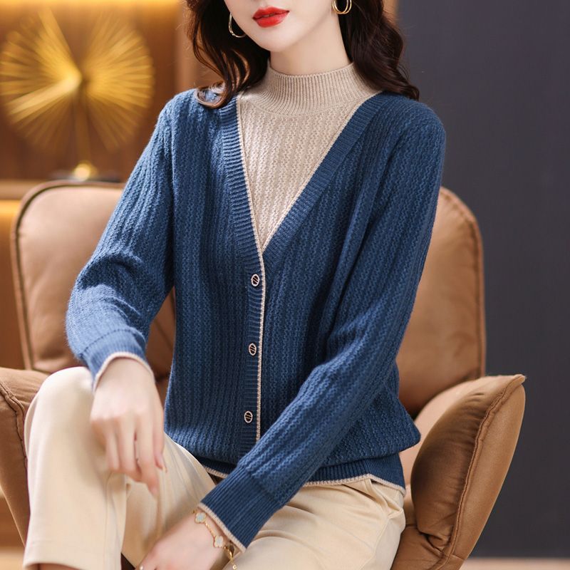 False two jacket Easy 2022 new pattern winter Western style middle age mom sweater Internal lap Half a Base coat