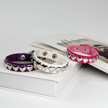 日韩亚文化跨境个性朋克风爱心手环可调节手链PU皮潮流街舞手腕带