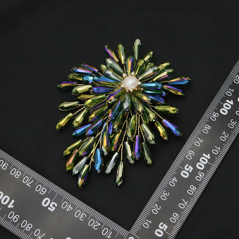 Broche de perlas naturales de alta calidad nicho colorido ramas traje broche de alta gama retro girasol al por mayor
