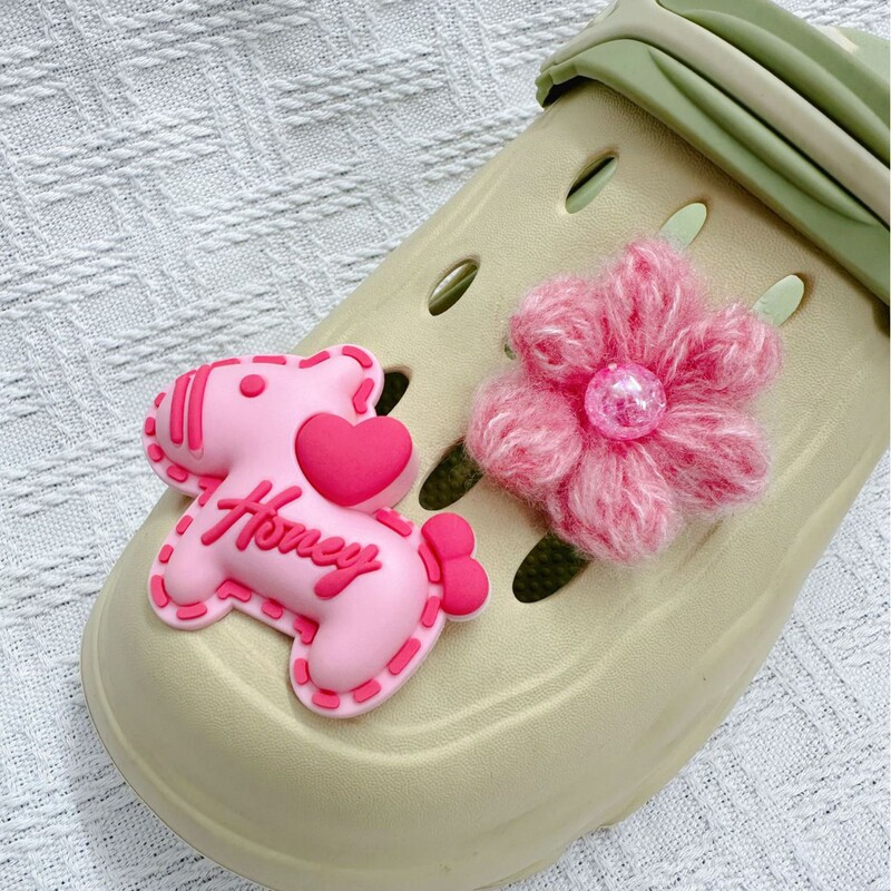 3D Three-dimensional Hole Shoes Accessories Button Cartoon Shoes Flower High-end Sense Jewelry Diversified DIY Shoes New