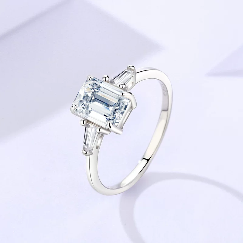 Rectangular universal retro ring with stone, 2 carat, silver 925 sample, European style