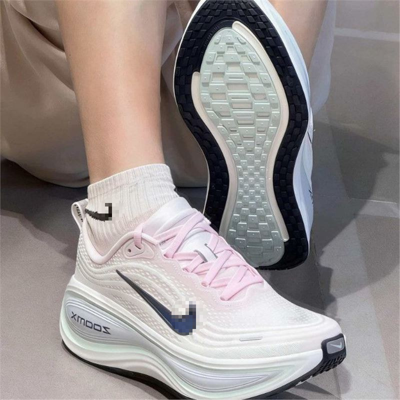 Pure Original Vomero Plus Super Soft Cherry Blossom Pink and White Running Shoes for Women with Full-Length Zoomx Cushioning and Breathable Mesh Surface