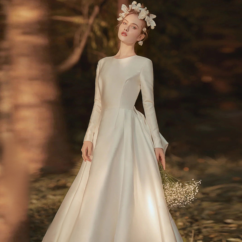Francés Hepburn vestido de novia blanco trailing vestido de novia simple elegante satén retro textura trailing vestido de noche image 1