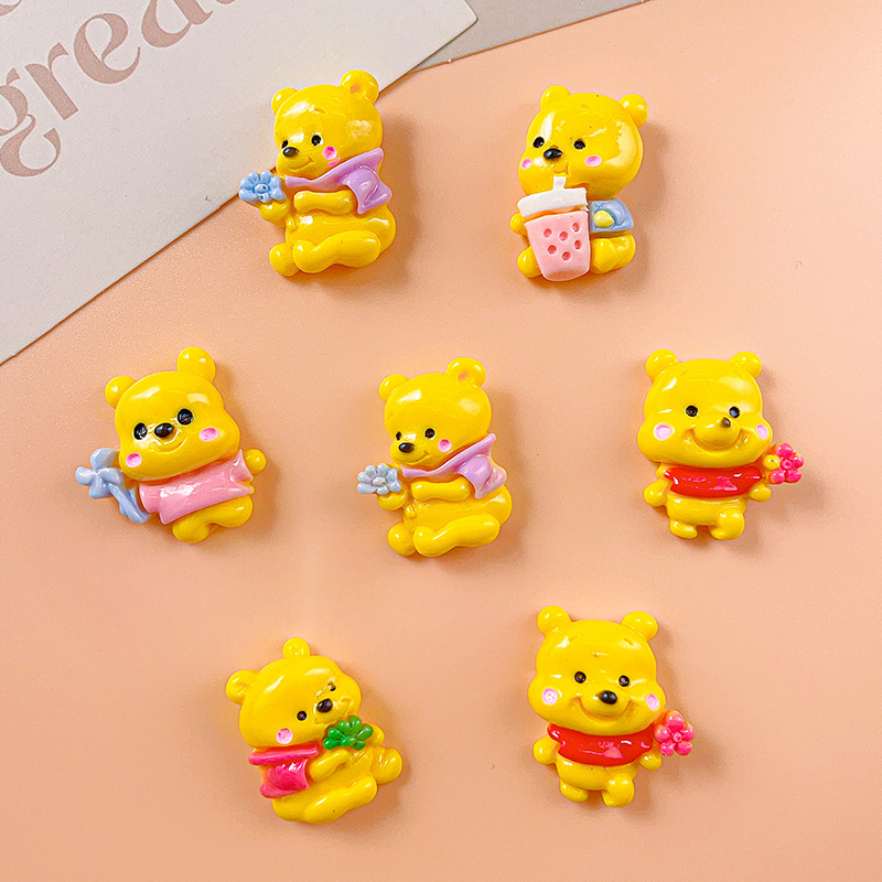 Nueva historieta pooh oso resina accesorios diy accesorios para el cabello horquilla accesorios hechos a mano goka crema de goma caja del teléfono diadema